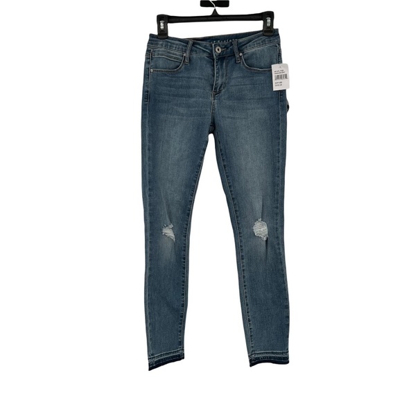 NWT Articles of Society Super Soft Blue Cropped Distressed Jeans Size 25 Womens - Picture 1 of 13